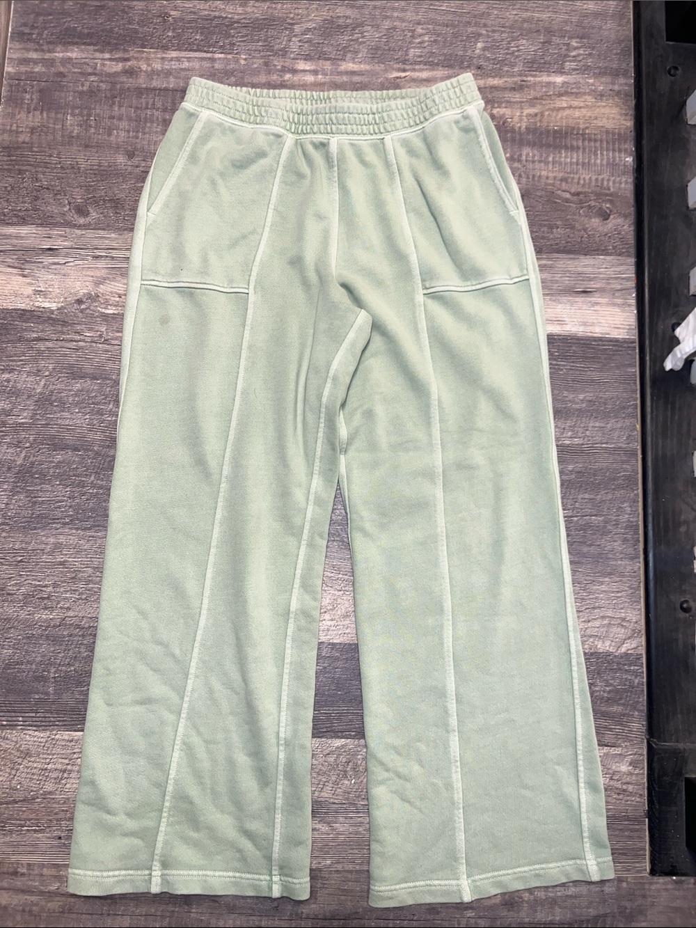 Aerie Sage Green Wide Leg Seamed Sweatpants Medium